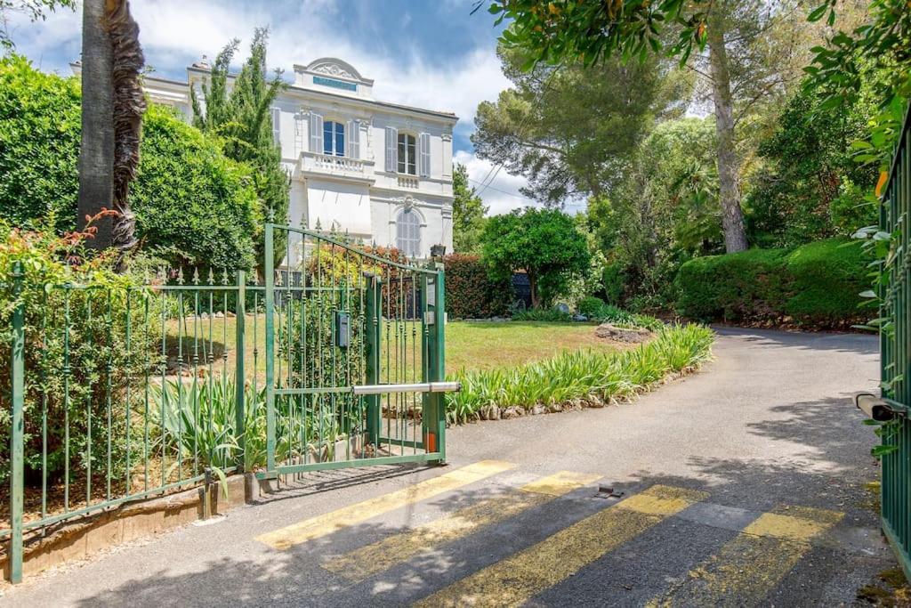 Ferienwohnung L'Annonciade-Calme-Terrasse-Parking Cannes Exterior foto